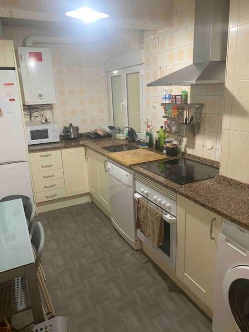 Apartamento Barato En Santander - Junto Al Barrio Pesquero Exterior foto